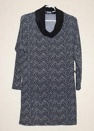 Тонкое трикотажное платье воротник хомут