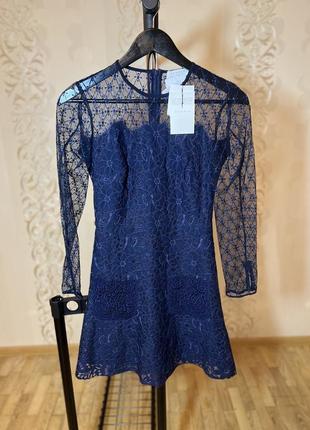 Оригинальное кружевное платье голубого синего цвета  sandro paris