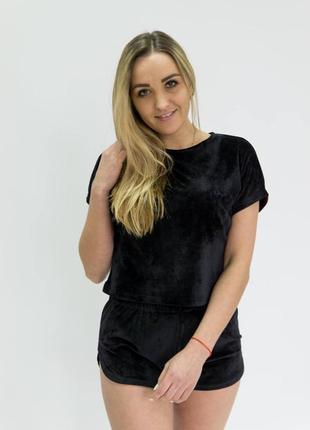Пижама велюровая чёрная шорты и футболка6 фото