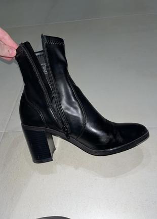 Черевики bershka