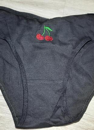 Вышитая ягодка 🍓🍇🍒в рубчик хлопок 50 48 46 44 р. m l xl xxl 2xl трусы трусики женские бавовна котон размеры женское белье молодежка р. подросток