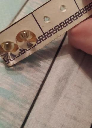 Серьги стекла