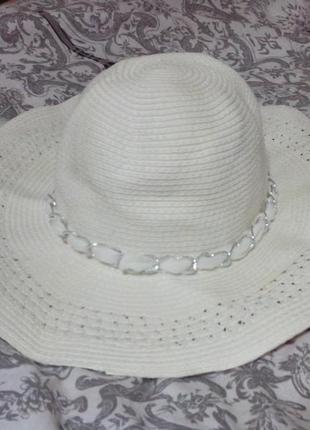 Красивая шляпа,шляпка на море