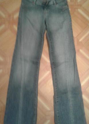 Джинсовые брюки dlf