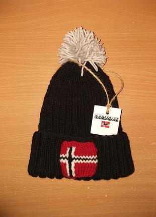 Тепла чорна шапка з помпоном напапири napapijri