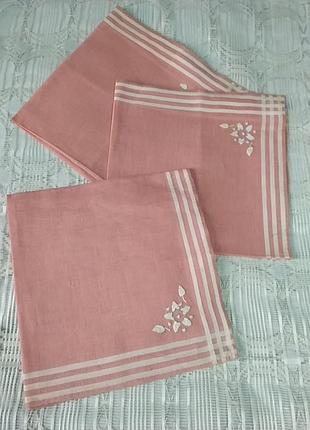 Салфетка 47х47