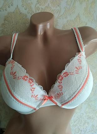 Бюстгальтер із пушап