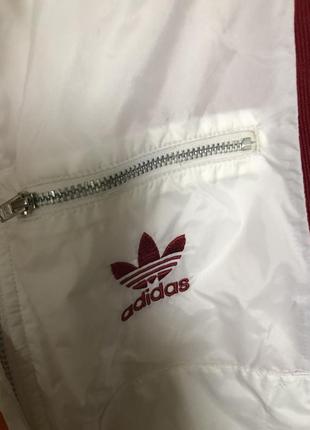 Стильная куртка весенняя  adidas4 фото