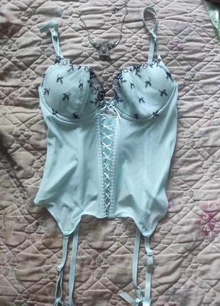 Красивий сексуальний найніжніший корсет зі шлейками для панчіх