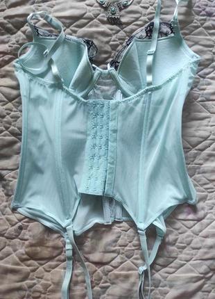 Красивий сексуальний найніжніший корсет зі шлейками для панчіх