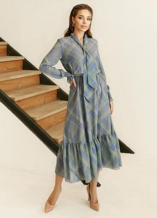 Неймовірна сукня