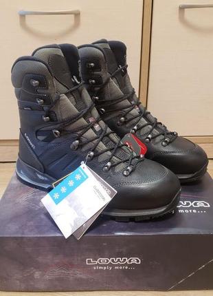 Зимние военные ботинки lowa yukon ice ii gtx black оригинал