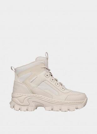 Высокие женские ботинки skechers / ботинки скечерс на массивной подошве