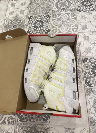 Кросівки nike air more uptempo summit white opti yellow9 фото