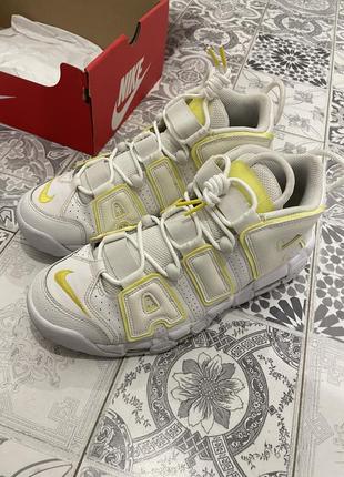 Кросівки nike air more uptempo summit white opti yellow5 фото