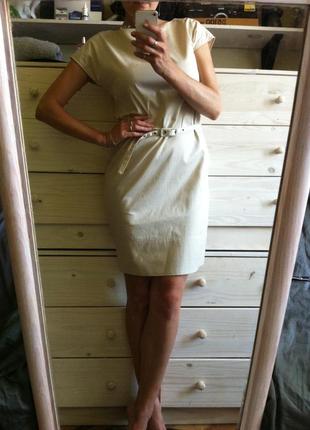 Элегантное сатиновое платье миди бежевое картандаш с поясом 10-122 фото