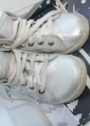 Ботинки кроссовки на девочку серебряные кожаные 23 размер4 фото