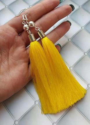 Сережки кисточки