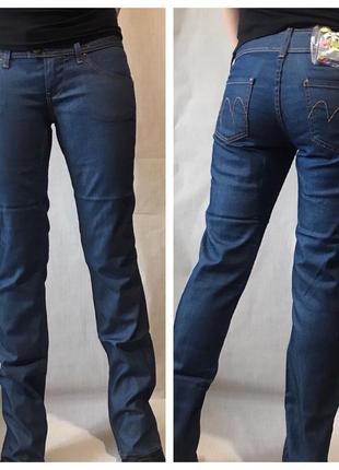 Тонкі джинси італія мет р.26 27 28 30