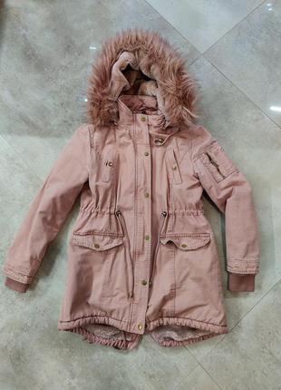 Розова парка з хутром