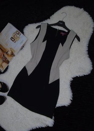 Красивое платье по фигурке 10 размера/utam london