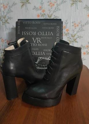 Кожаные ботинки 2