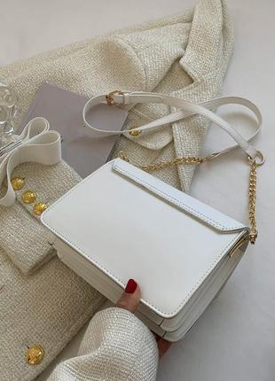 Женская классическая сумочка через плечо кросс-боди белая5 фото