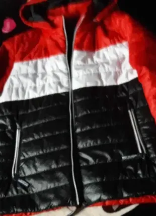 Куртка черн+белое+ красное 48/50 размер3 фото