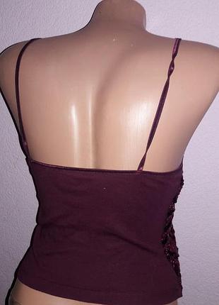 Майка з паєтками