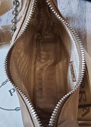 Брендовая сумка багет кроссбоди re-edition