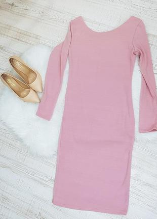 Нежное розовое платье