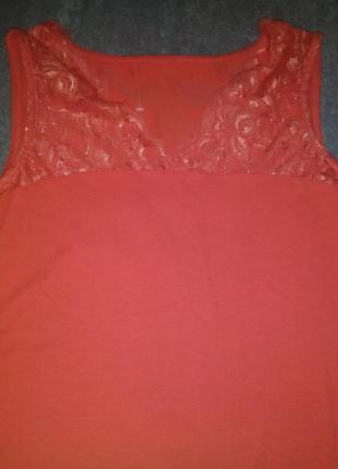 Майка з мереживом