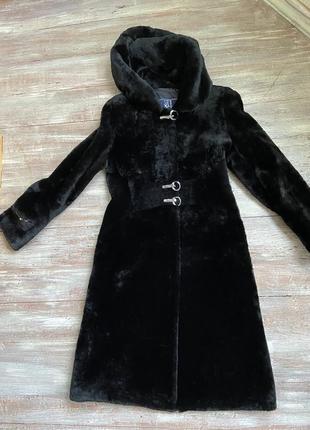 Шуба натуральна мутонова s + чоботи 38 замш в подарунок!