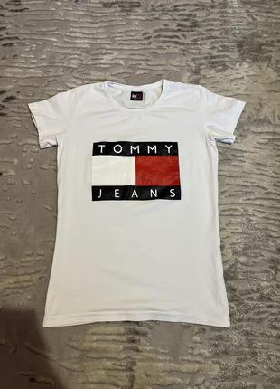 Футболка tommy jeans