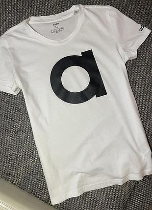 Футболка adidas