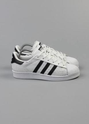 Фирменные кожаные кроссовки adidas superstar