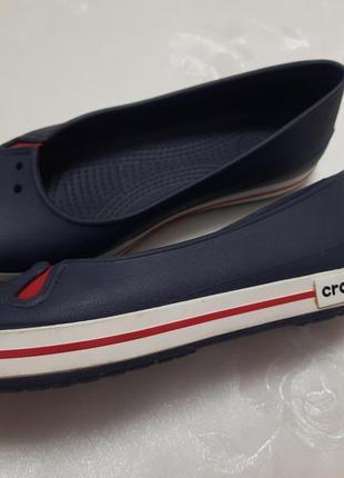 Стильні та комфортні  туфлі балетки крокс crocs оригінал  w 9