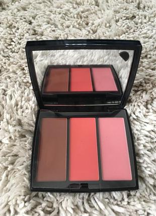 Палетка рум‘ян anastasia beverly hills blush trio, cocktail party4 фото