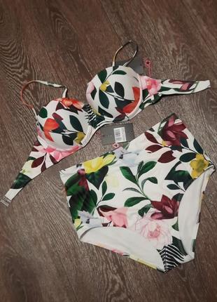 Брендовий новий розкішний роздільний купальник р.12 від southbeach , кісточки , поролон , в квітах