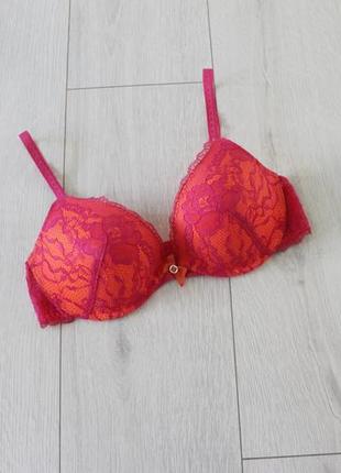 Яскравий бюстгальтер з мереживом hunkemoller