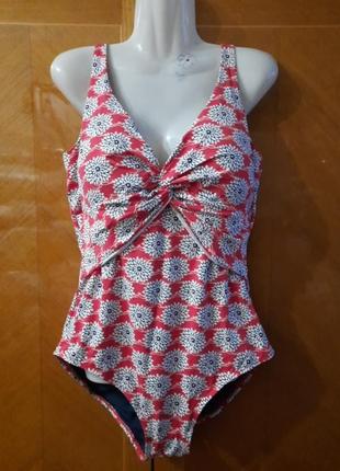 Брендовый красивый сдельный купальник р.18 от white stuft