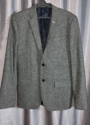 Твидовый мужской пиджак с латками из кожи h&m