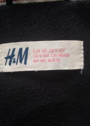 Куртка на флисе с надписью на рукавах бренда h&amp;m u9-10 eur 1405 фото