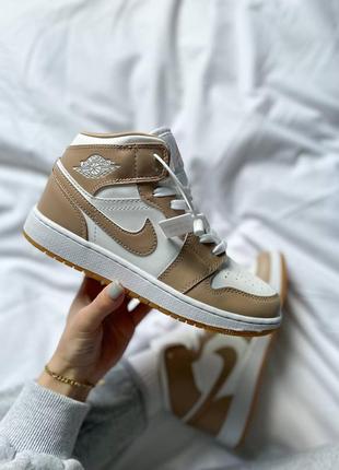 Жіночі кросівки nike air jordan tan gun / smb1 фото