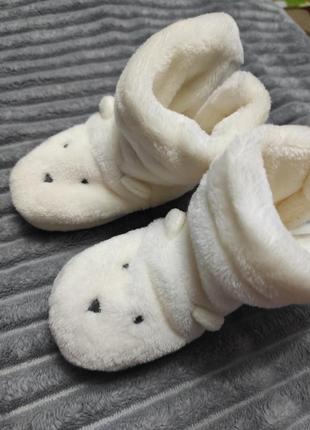 Тепленьке взуття для дому малюкам