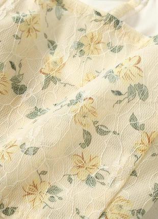 Косет у квітковий принт