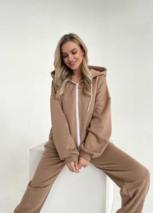 Спортивный прогулочный женский костюм с худые спортивные штаны1 фото