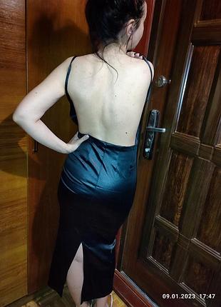 Платье с открытой спиной