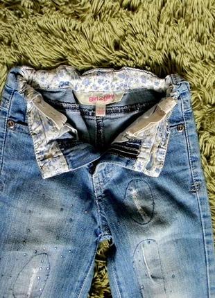 Стильные потертые джинсы 2-3 года3 фото