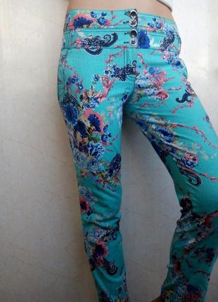 Летние брюки с цветочным принтом2 фото